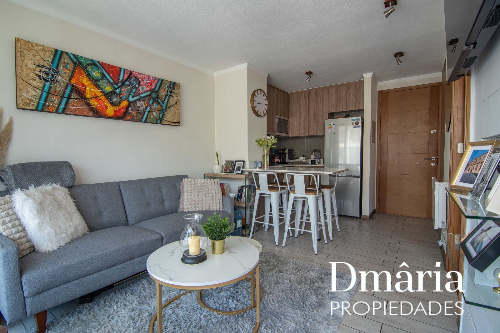 Arriendo en Las Condes 1D / 1B