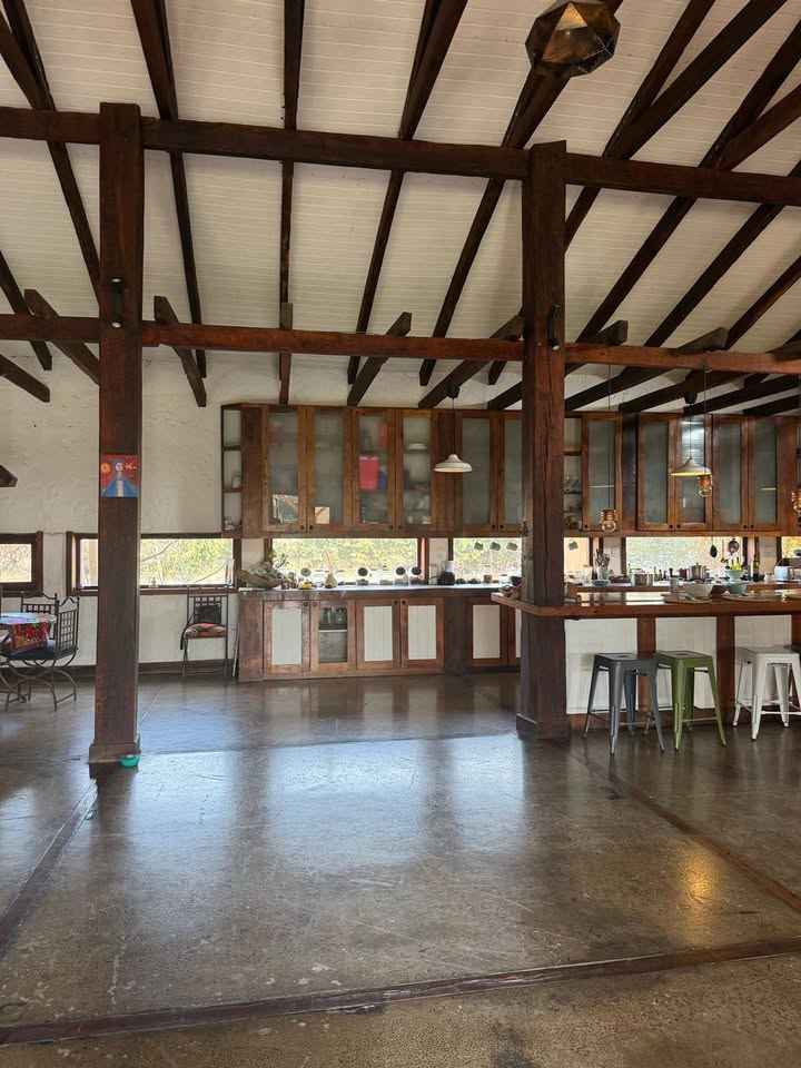 https://xprop-spaces.nyc3.digitaloceanspaces.com/property/8129/07/gallery/721128053_10241136488046439_6756417877227779758_n_6a4c04938c22f.jpg