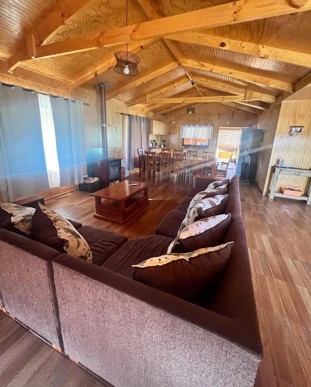 https://xprop-spaces.nyc3.digitaloceanspaces.com/property/9039/10/gallery/1003111024_6ac13700c8a0e.jpg